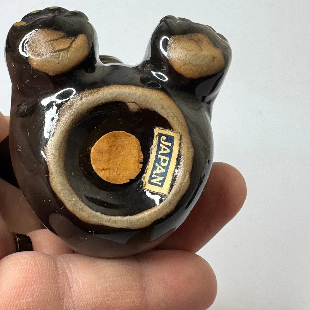 Vintage Black Elephant Salt and Pepper Shakers Japan Red Ears Cute‎ Collectible
